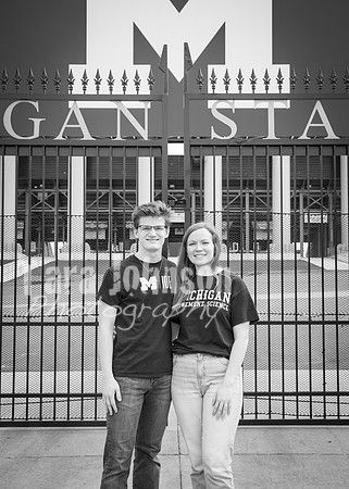 24 U of M Grad Photos - Audrey-18