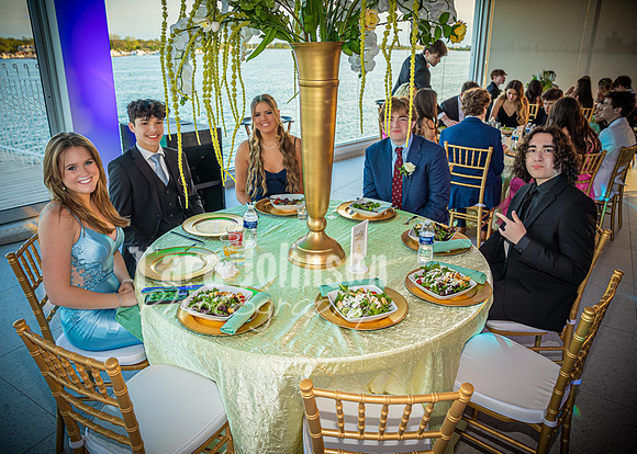 2024 U of D Prom - The Dinner - DH (7 of 8)