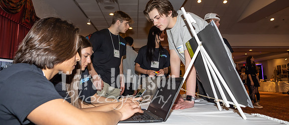 (web banners) 21 Fall LHS - VEI (@ 72 ppi & 10 MB max) (21 of 33)