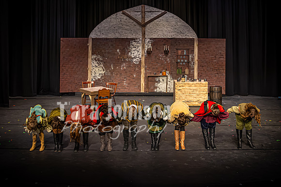2024 LHS Theatre - 3M - Bows - TJP (3 of 25)
