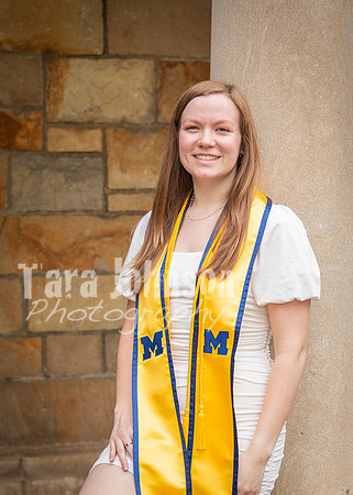 24 U of M Grad Photos - Audrey-109