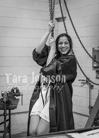 Kera & Friends Grad Photos W25 B&W (259 of 259)