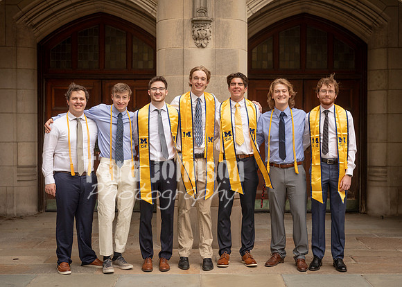 Emma & Friends Grad Photos W25 (15 of 96)