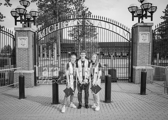 24 U of M Grad Photos - Audrey-64