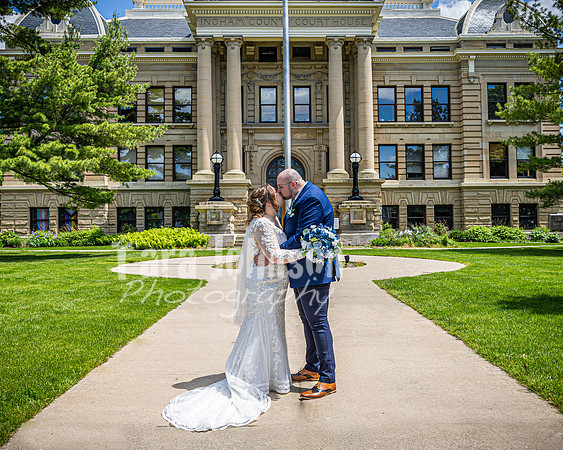 Mitch & Kelly - Prep in Mason - TJP (71 of 107)