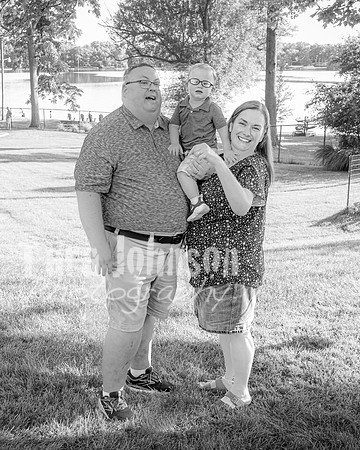 Ellis Family @ Hammond Lake - BW - TJP (31 of 52)