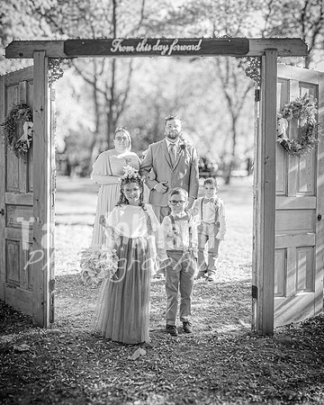 Michael & Ashlee McGrath - Complete - BW - TJP (143 of 428)