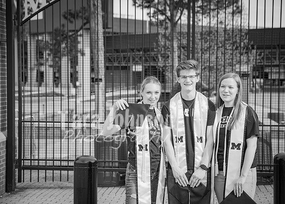 24 U of M Grad Photos - Audrey-66
