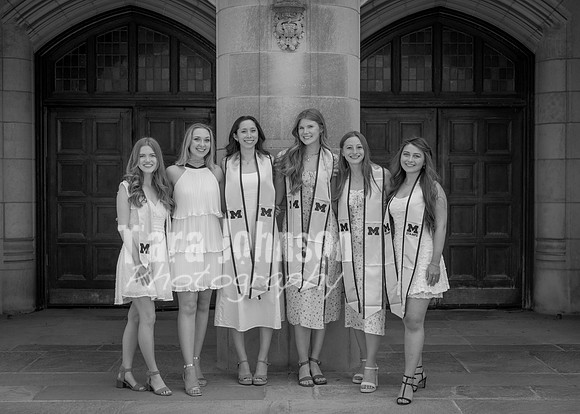 New Life Grad Photos W25 B&W (26 of 166)
