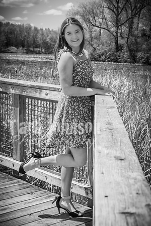 Mackenzie Romanuk - BW - TJP (3 of 26)