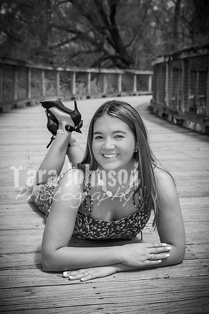 Mackenzie Romanuk - BW - TJP (5 of 26)