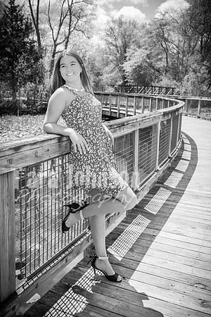 Mackenzie Romanuk - BW - TJP (7 of 26)