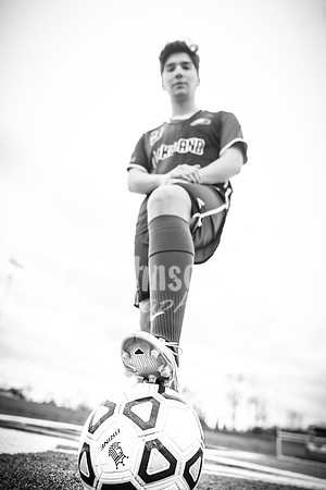 Ricky Beltran - Soccer - BW - TJP (4 of 21)