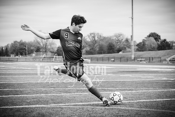 Ricky Beltran - Soccer - BW - TJP (14 of 21)