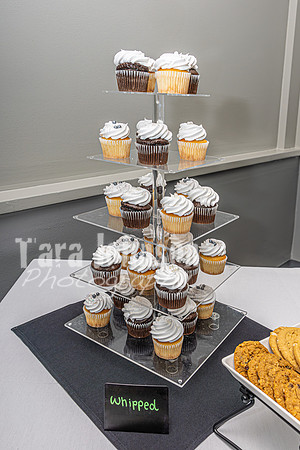J. & D. Klann - Cutting of the Cake - TJP (3 of 24)