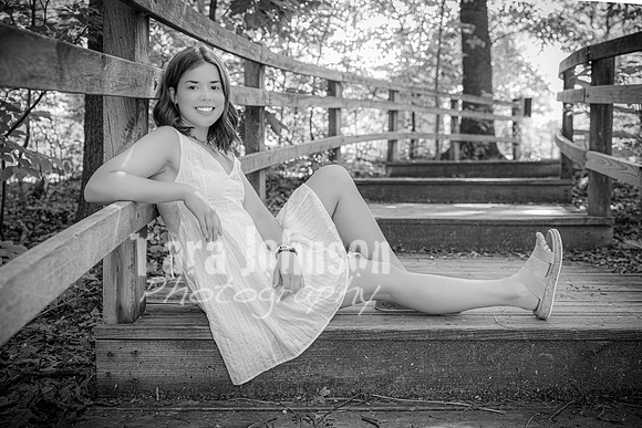 Olivia Pyrc - BW - TJP (14 of 56)