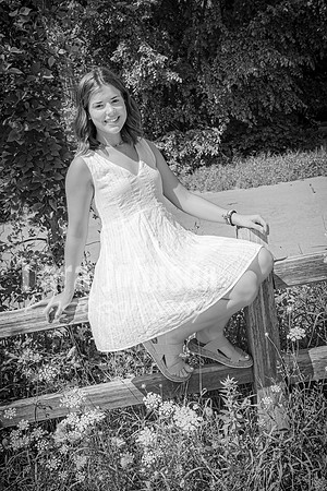 Olivia Pyrc - BW - TJP (23 of 56)