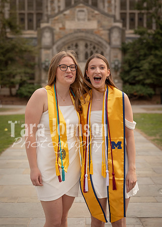 Emma & Friends Grad Photos W25 (47 of 96)
