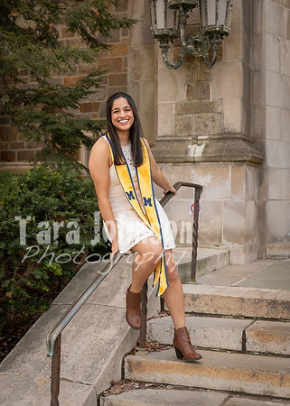 Kera & Friends Grad Photos W25 (17 of 259)