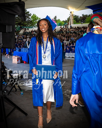 22 IA Grad - Angle #4 Celebration Walk - TJP (117 of 345)