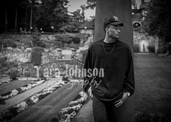 Gerrard McCoy @ Cranbrook Gardens - BW - TJP (11 of 127)