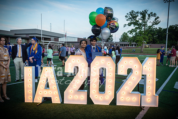 2021 IAC Grad - Family Celebration - TJP (100 of 126)