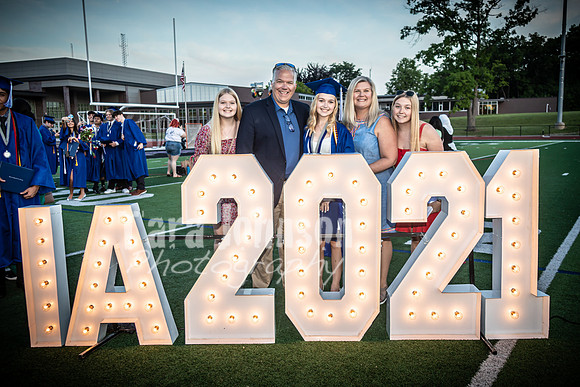 2021 IAC Grad - Family Celebration - TJP (82 of 126)