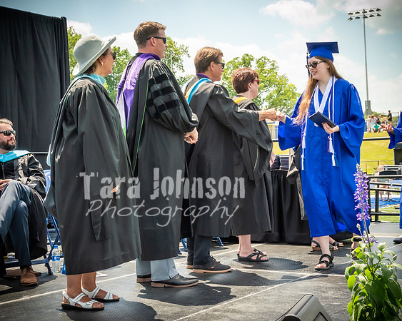 2021  LHS Grad Angle #4 Board & Principals - TJP (215 of 550)