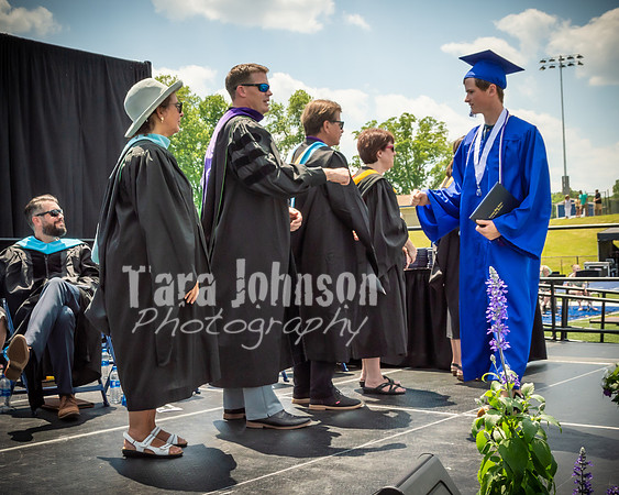 2021  LHS Grad Angle #4 Board & Principals - TJP (229 of 550)
