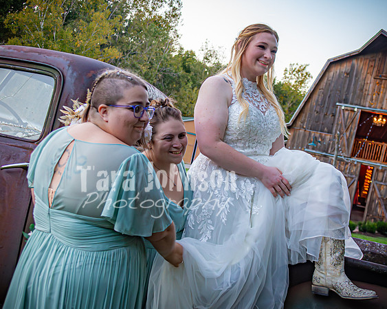 Michael & Ashlee McGrath - The Bridal Party - TJP (16 of 57)