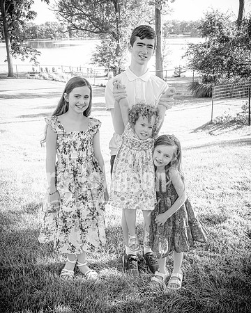 Ellis Family @ Hammond Lake - BW - TJP (20 of 52)