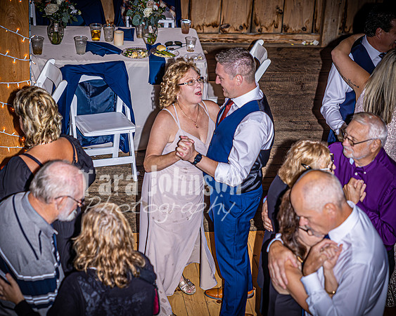2023 Tyler & Karli Wedding - The Dance - TJP (75 of 84)