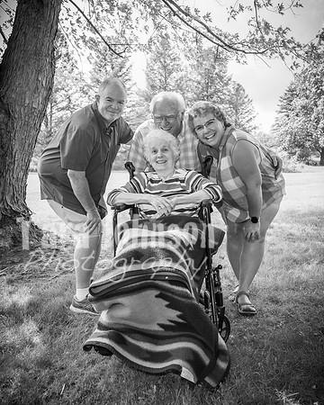 Wilson Family - BW - TJP (65 of 145)