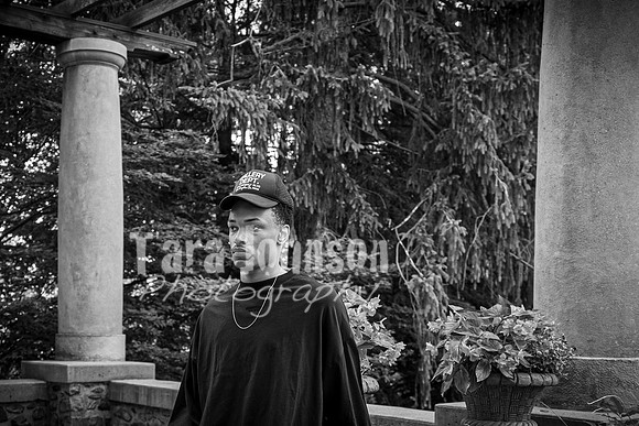 Gerrard McCoy @ Cranbrook Gardens - BW - TJP (2 of 127)