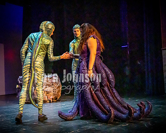 22 LHS Theatre - Mermaid R1 - Act 1 - TJP (129 of 363)