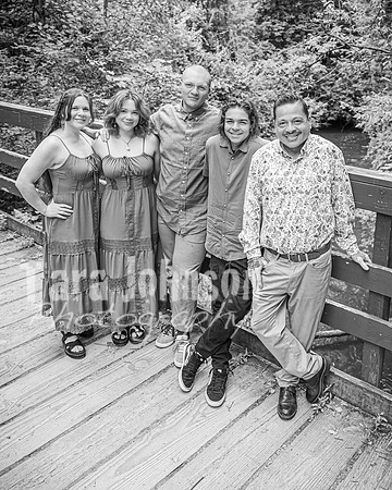 Torres Family @ Paint Creek Trail - BW - TJP (10 of 36)