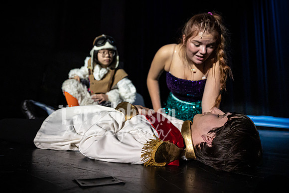 22 LHS Theatre - Mermaid R1 - Act 1 - TJP (199 of 363)