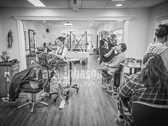Eric & Elyse - Wedding Prep - BW (submitted) (8 of 17)