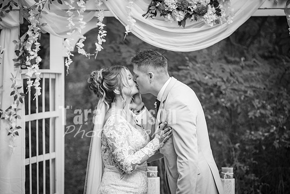 T. & K. Belill Wedding 23 - FC - B&W - DPH-174