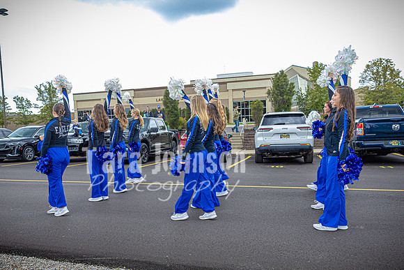 2023 LHS Pom - HC Parade - TJP (8 of 10)