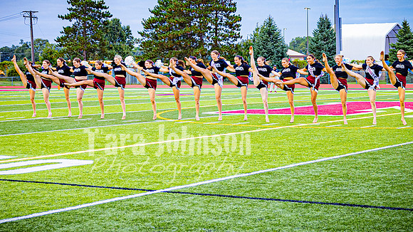 2023 MHS Pom - HC Game - TJP (15 of 18)