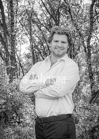 Wyatt Lesnew - BW - TJP (29 of 105)