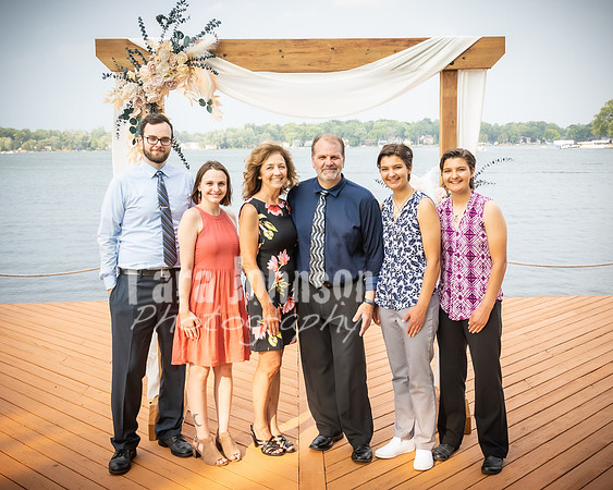 Alex and Rachel - Family (Post-Wedding) - TJP (9 of 21)