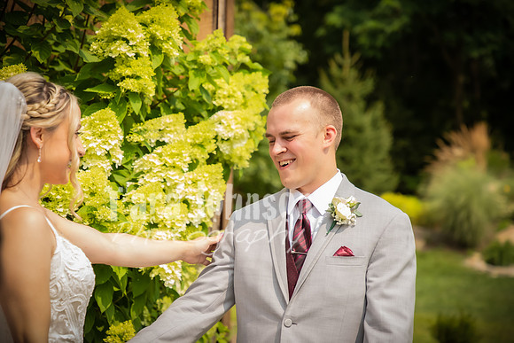 Evan & Shelby - First Look & Touch - TJP (DH) (17 of 21)