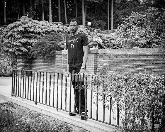 Gerrard McCoy @ Cranbrook Gardens - BW - TJP (99 of 127)