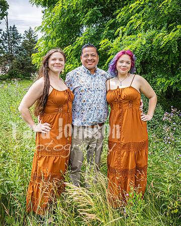 Torres Family @ Paint Creek Trail - Color - TJP (33 of 36)