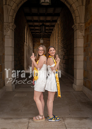 Emma & Friends Grad Photos W25 (78 of 96)