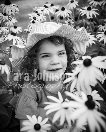 Sculthorpe & Patrello Families - BW - TJP (11 of 68)