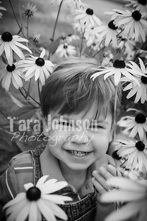 Sculthorpe & Patrello Families - BW - TJP (15 of 68)