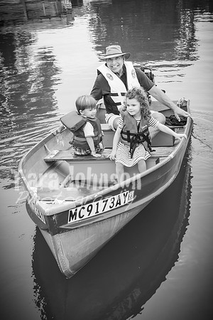 Sculthorpe & Patrello Families - BW - TJP (52 of 68)